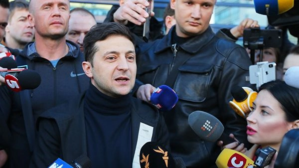  ზელენსკი არჩევნებში გამარჯვების შემდეგ პრეზიდენტის რეზიდენციებს ბავშვებს გადასცემს, თვითმფრინავებს კი „ჯანდაბაში“ გაუშვებს