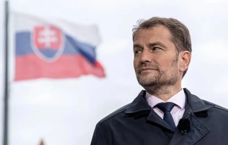 რუსული ვაქცინის ფარული შესყიდვის გამო, სლოვაკეთის პრემიერი გადადგა