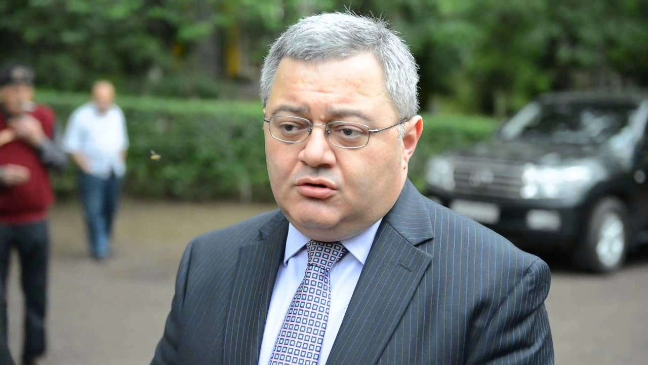 დღეიდან "ქართული ოცნება" და "რესპუბლიკელები" ერთმანეთის კონკურენტები ხდებიან