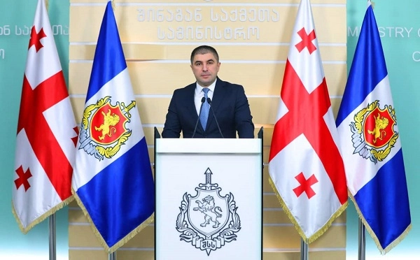პოლიციამ ნარკოდანაშაულისთვის 8 პირი დააკავა, რომელა შორის 5 ნარკორეალიზატორია