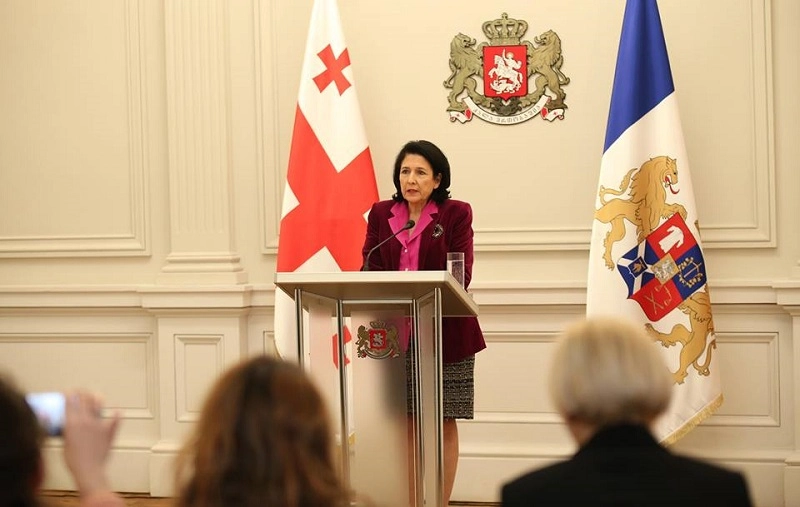 მოვუწოდებ სამართალდამცველ ორგანოებს დროულად  გამოიძიონ გუშინ სოციალური ქსელებით გავრცელებული ინფორმაცია - პრეზიდენტი