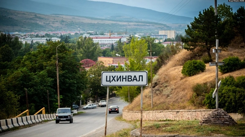 ოკუპირებული ცხინვალის რეგიონში ე.წ საპრეზიდენტო არჩევნები მიმდინარეობს