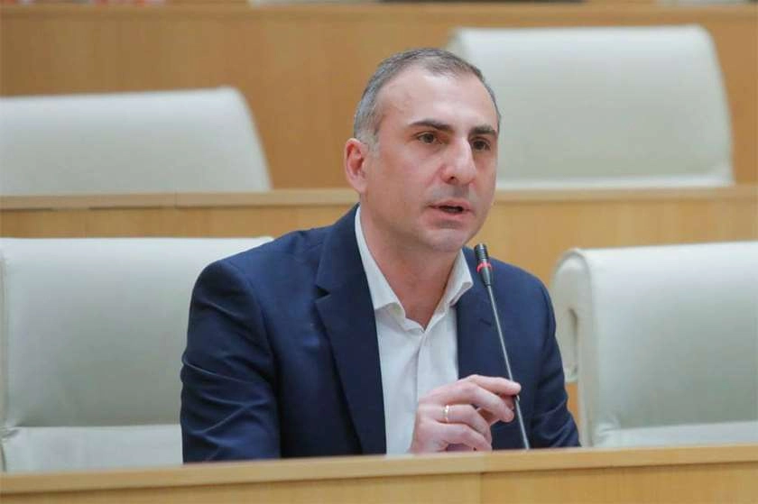 დარწმუნებული ვარ, სააკაშვილს არც რიგგარეშე არჩევნები აინტერესებს და არც პლებისციტი, მას უნდა რევოლუცია - ელისაშვილი