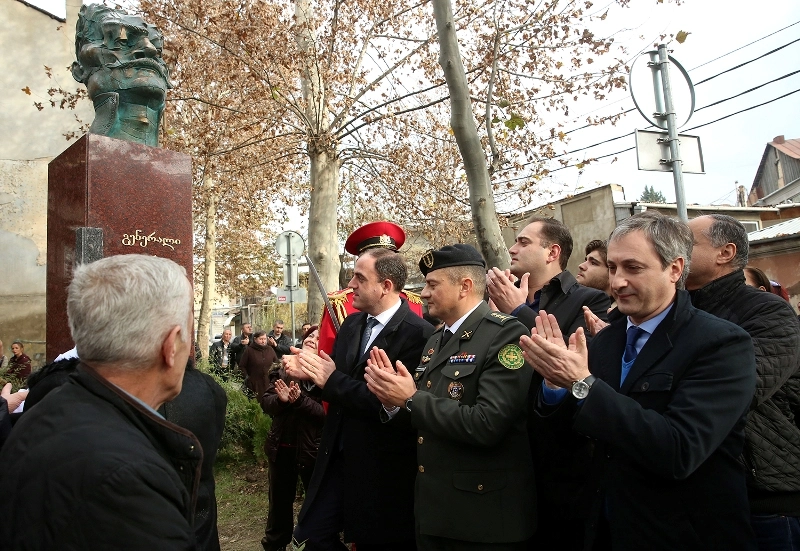 თბილისში გენერალ გიორგი მაზნიაშვილის ბიუსტი გაიხსნა