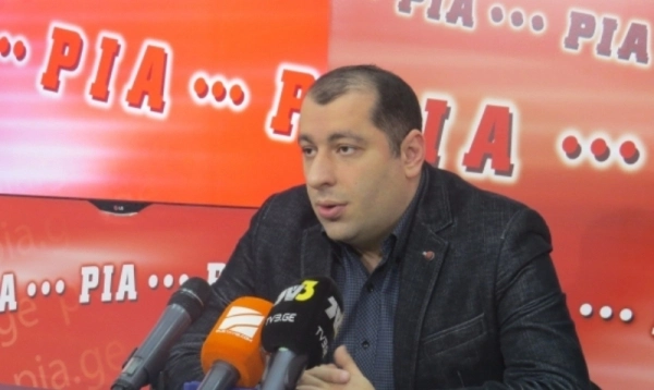 „მივმართავთ თბილისის მერიასა და საკრებულოს დაინტერესდნენ ისნის გამგებლის საქმიანობით“ - გოგა ონიანი