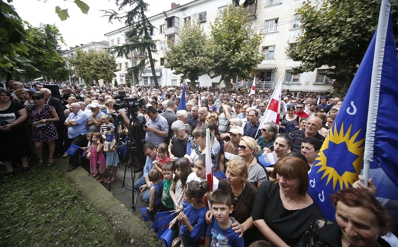 გიორგი კვირიკაშვილმა სამტრედიის მოსახლეობას გია მიქელაძე წარუდგინა