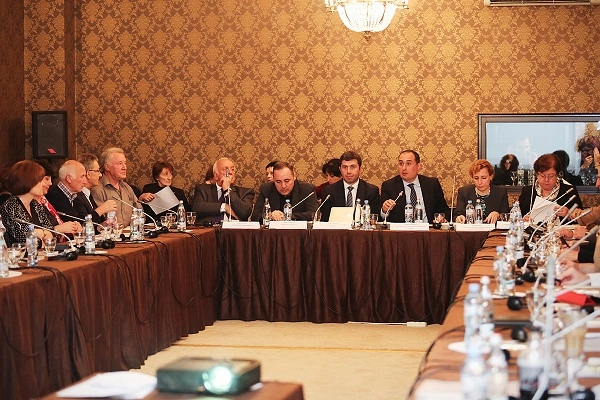 დიმიტრი ქუმსიშვილი  ბიოტექნოლოგიებისადმი მიძღვნილ პირველ საერთაშორისო კონფერენციას დაესწრო
