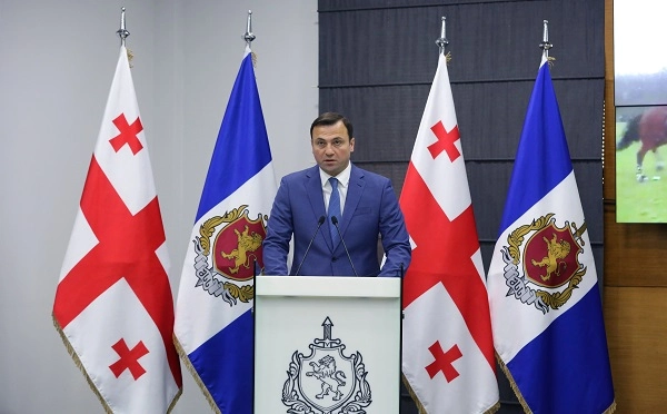 ვაფრთხილებთ აქციის ყველა მონაწილესა და ორგანიზატორს, როდესაც პოლიცია კანონის შესაბამისად დაიწყებს ძალადობრივი ქმედებების აღკვეთას, გამოყენებული იქნება მკაცრი ზომები, როგორც წამყვან ქვეყნებშია მიღებული - თეიმურაზ კუპატაძე