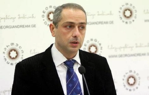 სესიაშვილი: გვარამია მეგობარს რაღაცას ელაპარაკება და ამას ისე გაყიდის, როგორც პოლიტიკურად აწყობს, ასე არ გამოვა