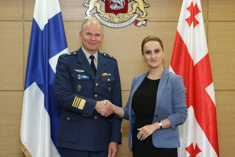 ლელა ჩიქოვანი ფინეთის თავდაცვის ძალების მეთაურს შეხვდა