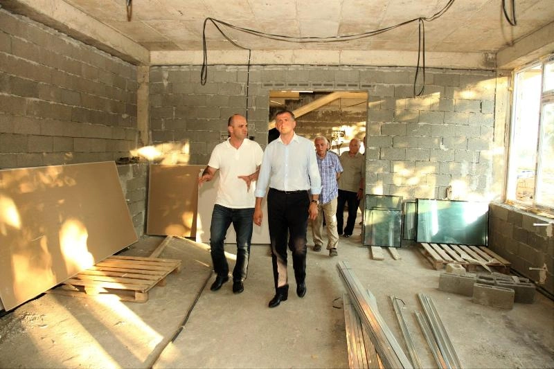 ზურაბ პატარაძე სოფელ ცეცხლაურში საბავშვო ბაღის მშენებლობის პროცესს გაეცნო 