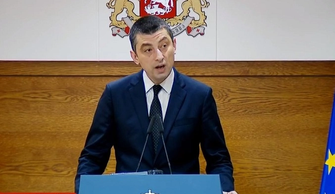 საგანგებო მდგომარეობის წესების დარღვევა ითვალისწინებს 3-დან 15 ათას ლარამდე ჯარიმასა და სისხლის სამართლის პასუხისმგებლობას სამ წლამდე ვადით