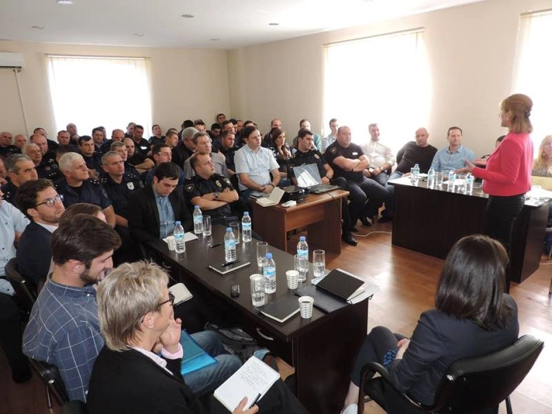 შსს-ს თანამშრომლებს მთელი ქვეყნის მასშტაბით უტარდებათ ტრენინგი -„უსაფრთხო და თავისუფალი არჩევნები 2016“