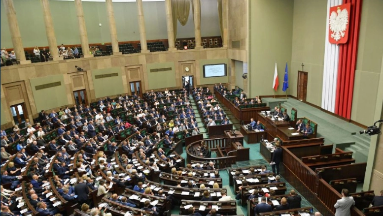 პოლონეთის სეიმმა ვლადიმირ პუტინი ომის დამნაშავედ გამოაცხადა