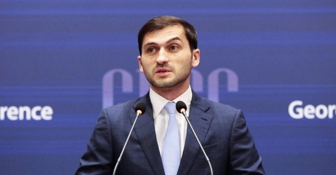  პირი, რომელსაც ჩაქვში, სასტუმრო „ოაზისში“ COVID-19 დაუდასტურდა, ცხელების ცენტრშია გადაყვანილი - თორნიკე რიჟვაძე