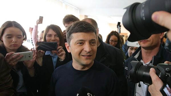 ვლადიმირ ზელენსკი უკრაინის საპრეზიდენტო არჩევნებში ლიდერობს