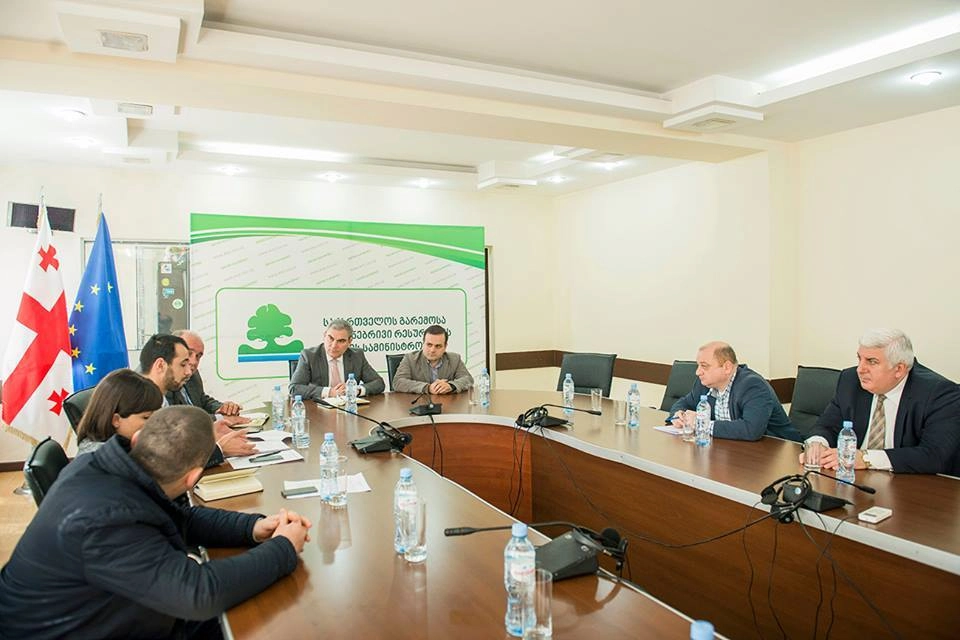  გიგლა აგულაშვილმა ბაღდათის მუნიციპალიტეტისთვის ადგილობრივი მნიშვნელობის ტყის მართვაში გადაცემის საკითხი განიხილა