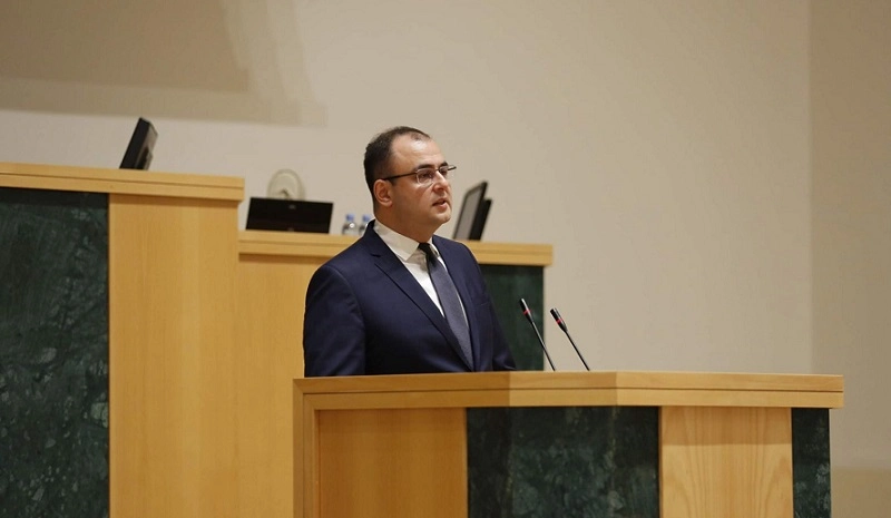 მიხეილ სააკაშვილის შენახვაზე წელიწადში დაახლოებით 200 000 ლარამდეა დახარჯული - რატი ბრეგაძე