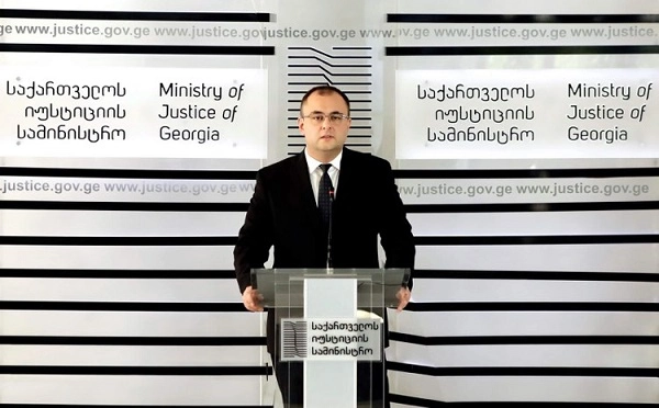 საჭიროების შემთხვევაში მზად ვართ, სააკაშვილი ციხიდან კლინიკაში ვერტმფრენით გადავიყვანოთ - რატი ბრეგაძე