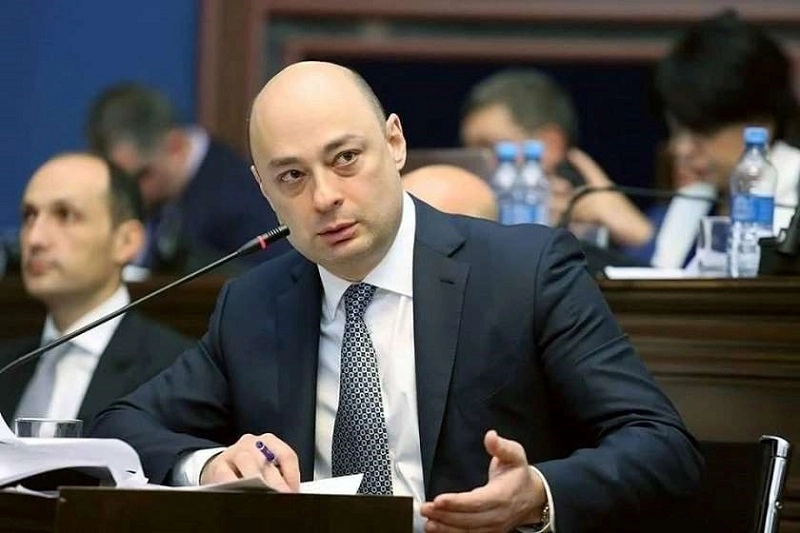 არ გვჭირდება ხალხი, რომელიც კრედიტს მიიღებს იმისთვის, რომ მაცივარი ან ტელევიზორი იყიდოს და შავ სიაში მოხვდეს - ქობულია