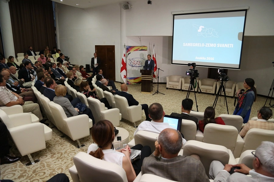 დიპლომატები სამეგრელოს რეგიონის შესაძლებლობებს გაეცნენ