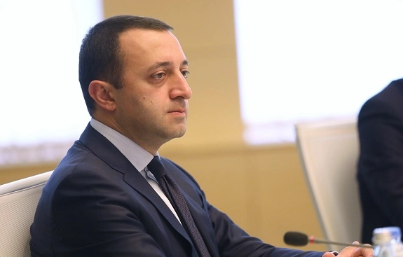 მოვუწოდებ ამ ადამიანს და მის მეგობრებს დესტრუქციული ოპოზიციიდან, მოკლე ვადაში დაამთავრონ ასეთი მიუღებელი განცხადებები - ღარიბაშვილი ჟიგიმანტას პავილიონისზე