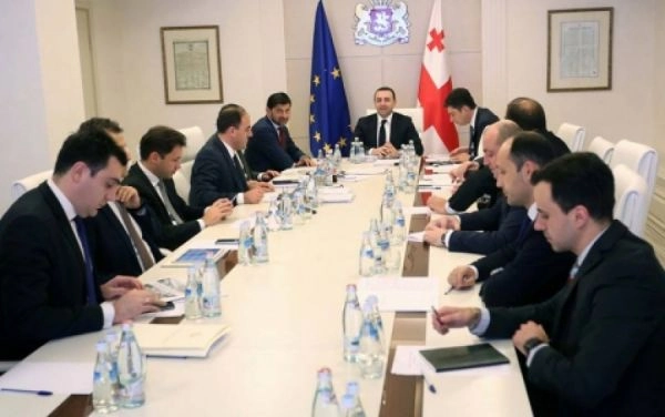 მთავრობის ადმინისტრაციაში   ეკონომიკური საბჭოს სხდომა გაიმართა