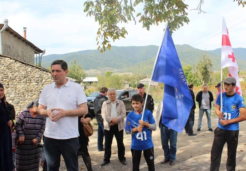 გოგი მეშველიანი წინაუბნის, შუა ხალაწანისა და დუმასტურის მოსახლეობას შეხვდა
