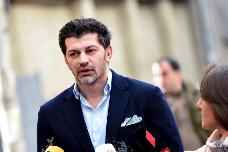 ტაქსის მძღოლებს ავტომობილების გადაღებვა არც ერთი თეთრი არ დაუჯდებათ - კახა კალაძე