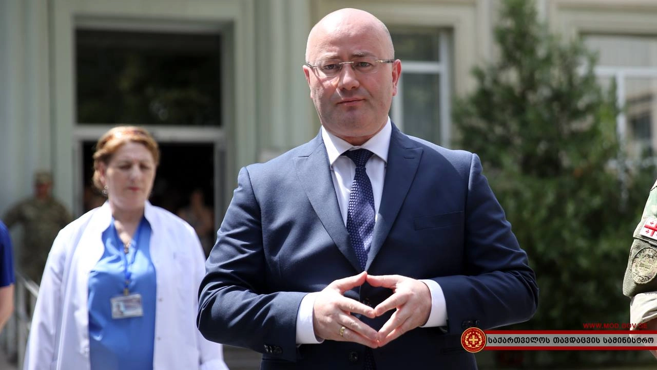 „თუ ომის დროს მოსახლეობისთვის ჯარისკაცია დიდი იმედი, ჯარისკაცისთვის კი იმედი ხართ თქვენ!“ - ლევან იზორია