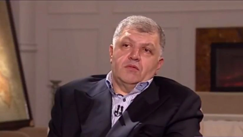 მთავრობა იმდენად უსუსური და დაუცველია, გამოსავალს იმაშიღა ვხედავ, რომ განზე გავდგე - ხიდაშელი