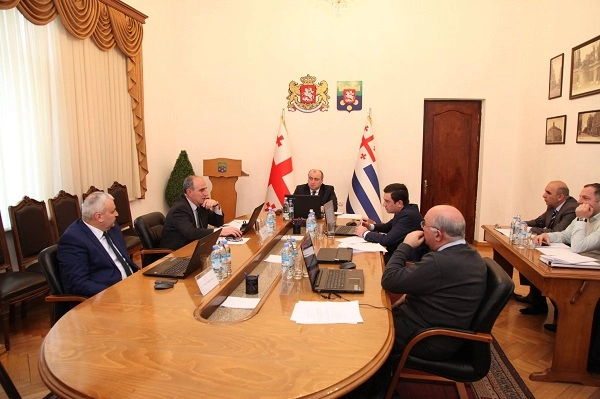 აჭარის მთავრობა ბათუმის ბულვარს სამართავად ქალაქის მერიას გადასცემს