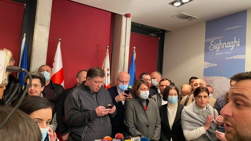ოპოზიციური პარტიები ერთობლივ განცხადებას ავრცელებენ
