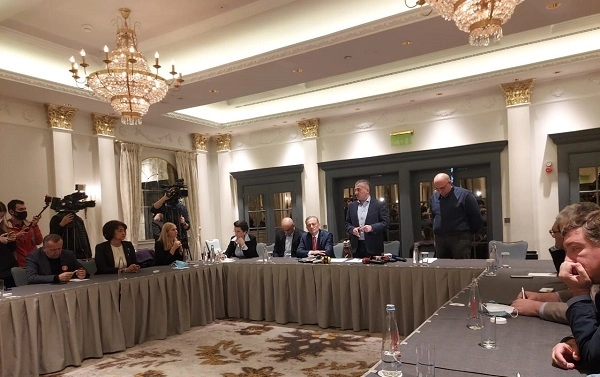 ვაგრძელებთ ბრძოლას ივანიშვილის წინააღმდეგ - ოპოზიციური პარტიების ერთობლივი განცხადება