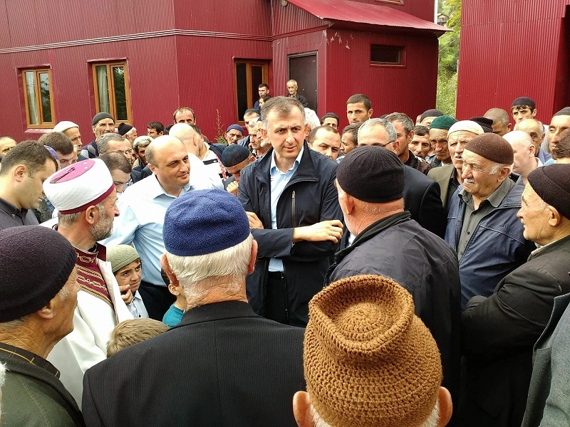 ღორჯომის ხეობის მოსახლეობამ ზურაბ პატარიძეს  ესტუმრა სასწრაფო დახმარების მანქანების რაოდენობის გაზრდა სთხოვა