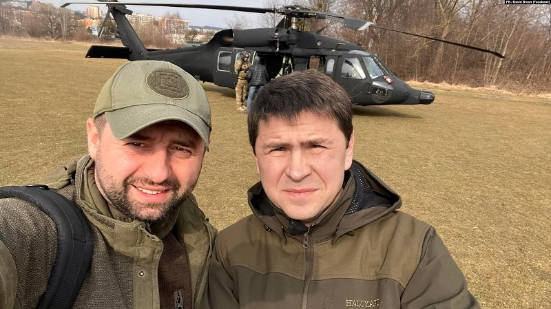 დავით არახამია და მიხაილო პოდოლიაკი მზად არიან მოლაპარაკებისთვის მარიუპოლში ჩავიდნენ