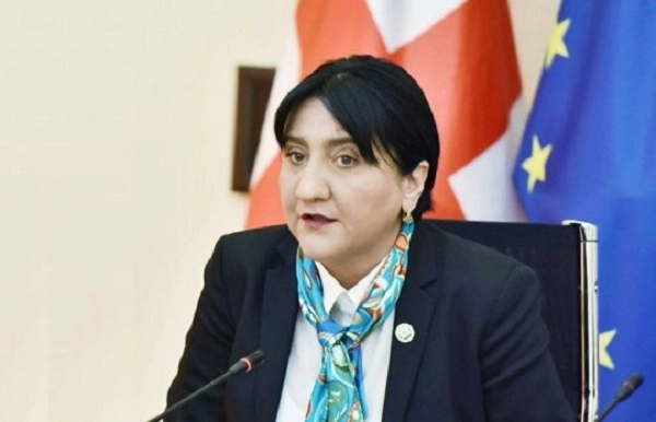 მურუსიძემ სახლში დაიტიროს საკუთარი ცოდვები, თავი დაანებოს თამაშს და გადადგეს - ირმა ინაშვილი