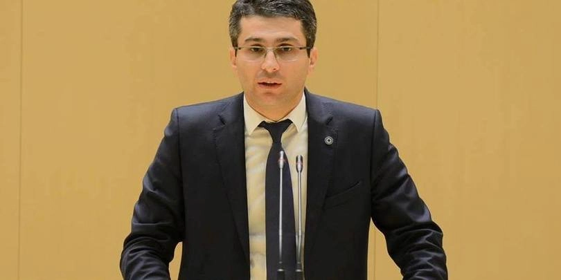მრცხვენია, რომ სააკაშვილი ჩემი ქვეყნის პრეზიდენტი იყო - მამუკა მდინარაძე