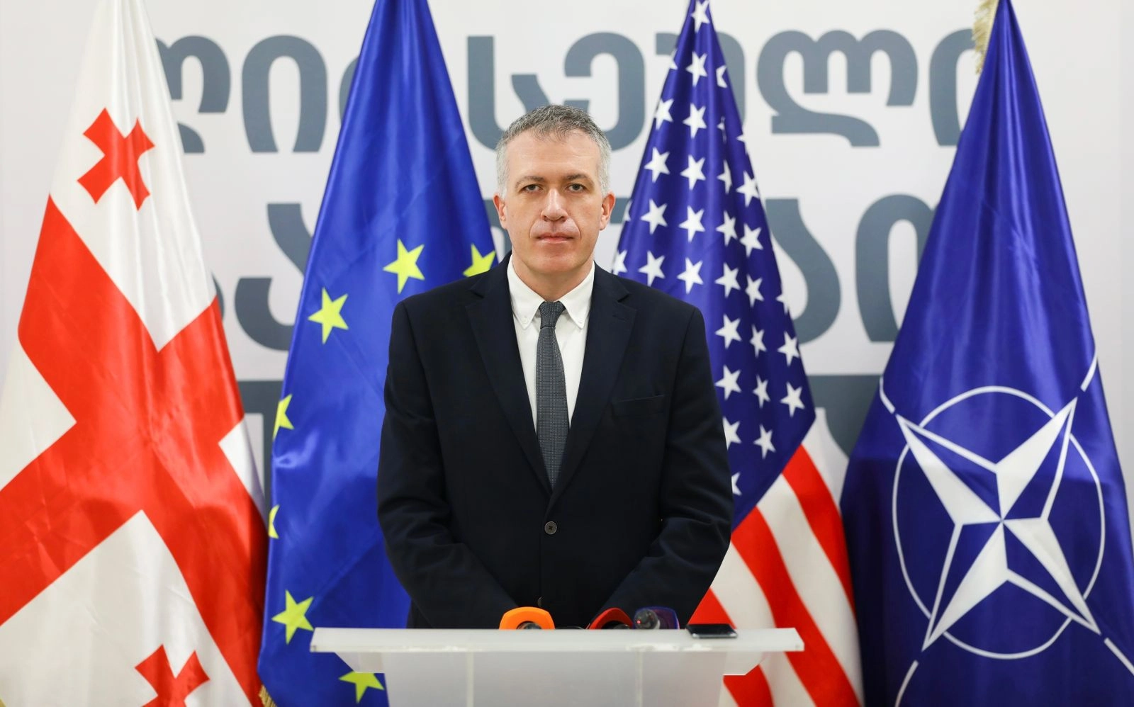 კონსოლიდაციის გარეშე ვერ დავამარცხებთ მონსტრს, ამ ბოროტების მანქანას, რომელიც ივანიშვილმა "ქართული ოცნების" სახით შექმნა - სერგო ჩიხლაძე