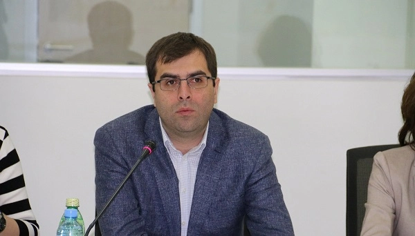 პარლამენტში შს მინისტრის მოადგილეს მოუსმენენ