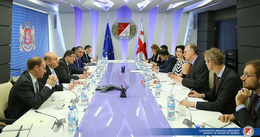 ნოდარ ხადური საერთაშორისო სავალუტო ფონდის მისიას შეხვდა 