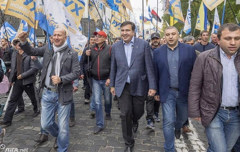  სააკაშვილი უკრაინის ეროვნული გვარდიის და უშიშროების სამსახურის დახურვის აუცილებლობაზე საუბრობს