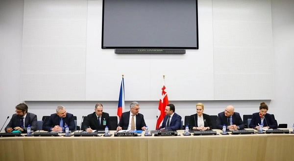 ირაკლი ღარიბაშვილი ბრიუსელში ჩეხ კოლეგას შეხვდა