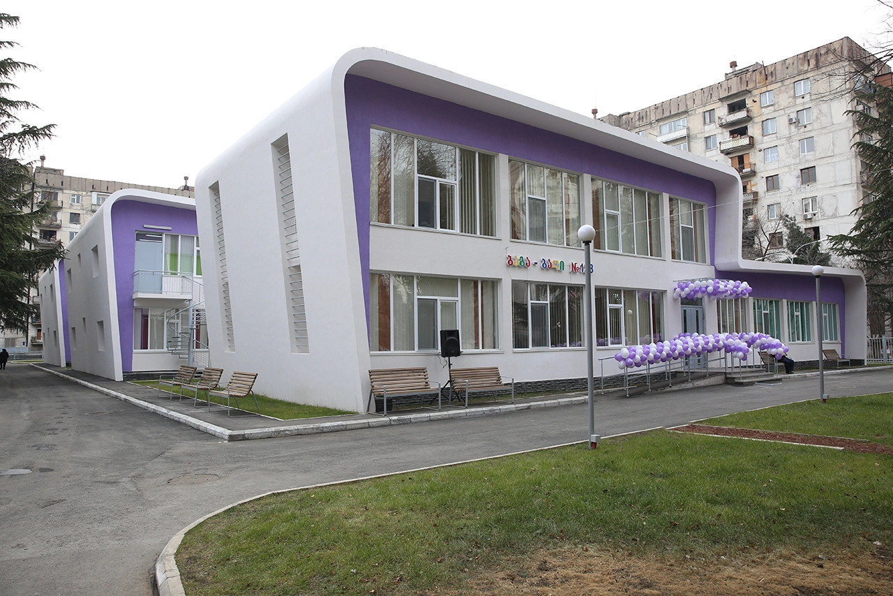 თბილისში 500 ბავშვზე გათვლილი ახალი საბავშვო ბაგა-ბაღი გაიხსნა 
