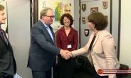  თინათინ ხიდაშლი ჰანს ვან ბაალენს შეხვდა