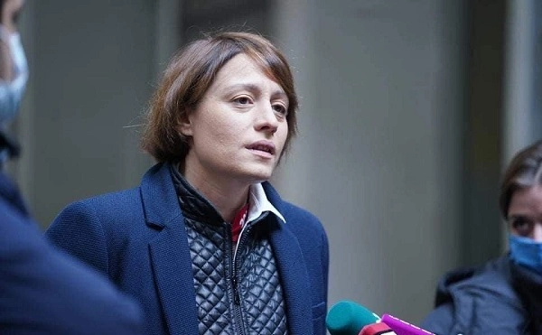 ჩემი პროტესტის ფორმა არის აბსოლუტურად მშვიდობიანი. არ ვაპირებ არც სხდომების, კომიტეტების ან ვინმეს მუშაობაში ხელის შეშლას - ელენე ხოშტარია