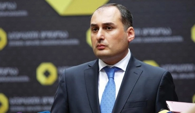 სიამოვნებისგან კინაღამ დავკოცნე ის ქალი, ახლაც ტანში მაჟრიალებს - დიმიტრი ქუმსიშვილი