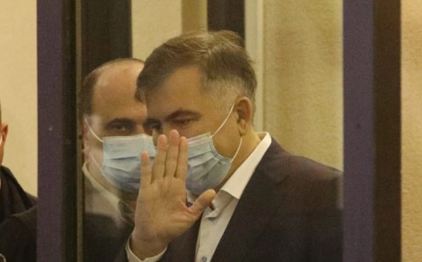 თბილისის საქალაქო სასამართლოში მიხეილ სააკაშვილის საქმის განხილვა დაიწყო 