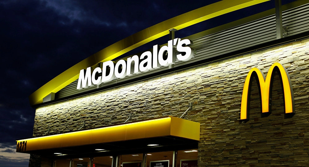 უიღბლო მძარცველები McDonald's-ში სპეცრაზმელებს გადაეყარნენ