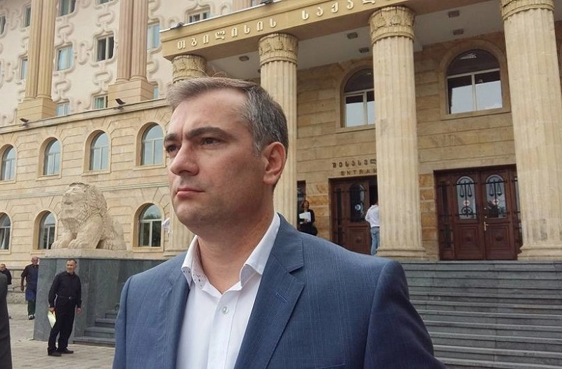 საჯარო რეესტრში ქიბარ ხალვაშის ადვოკატის განცხადება დარეგისტრირდა